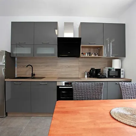 Apartment Viridis *